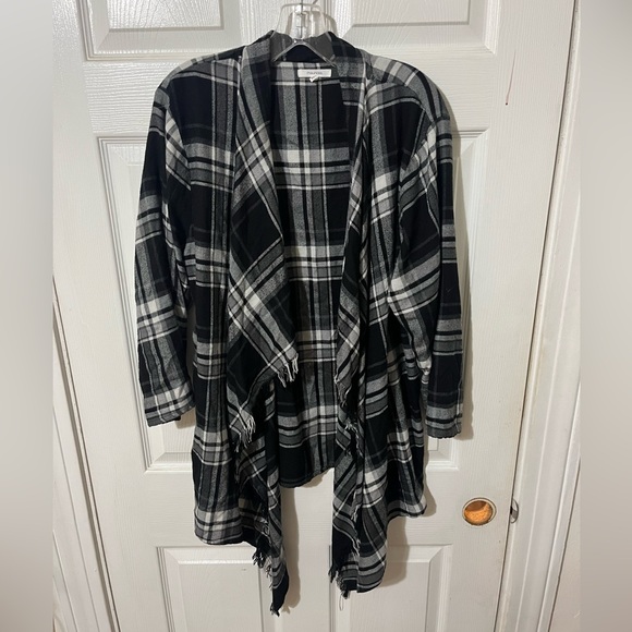 Maurices Sweaters - Maurices Monochrome Plaid Cardigan